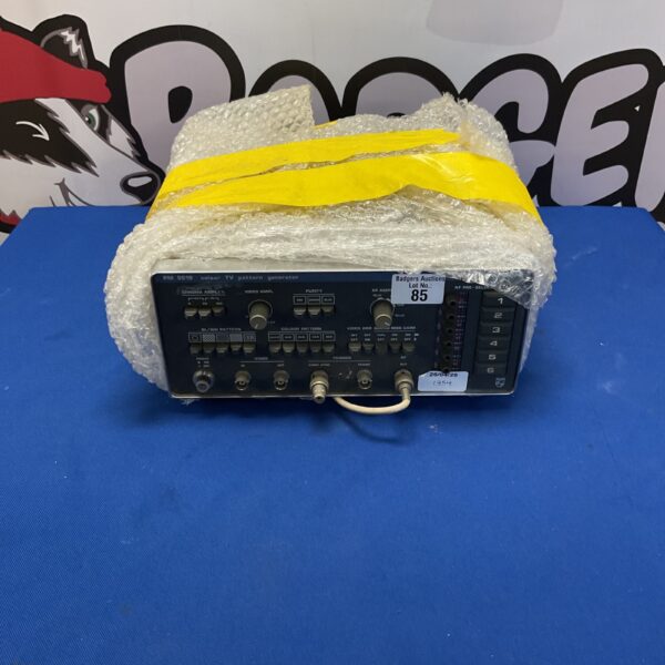 Vintage Phillips PM5519 colour TV pattern generator in used condition.