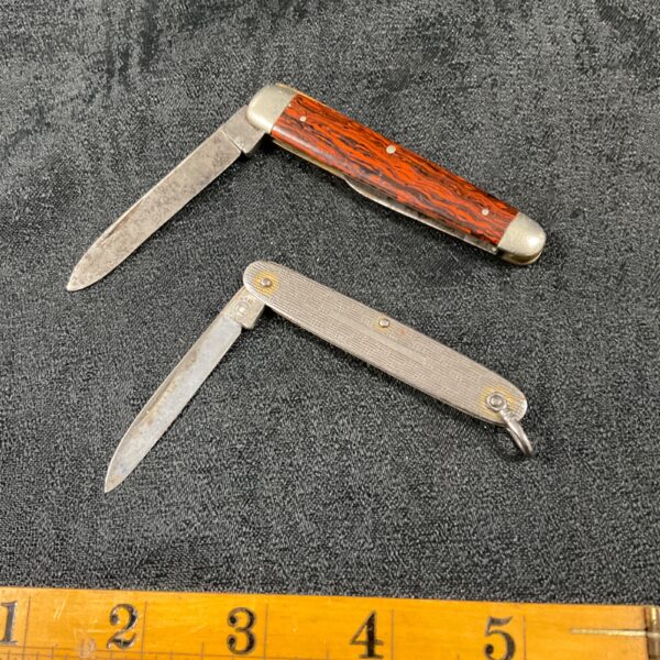 Vintage George Wostenholm pocket knife with bone handle.