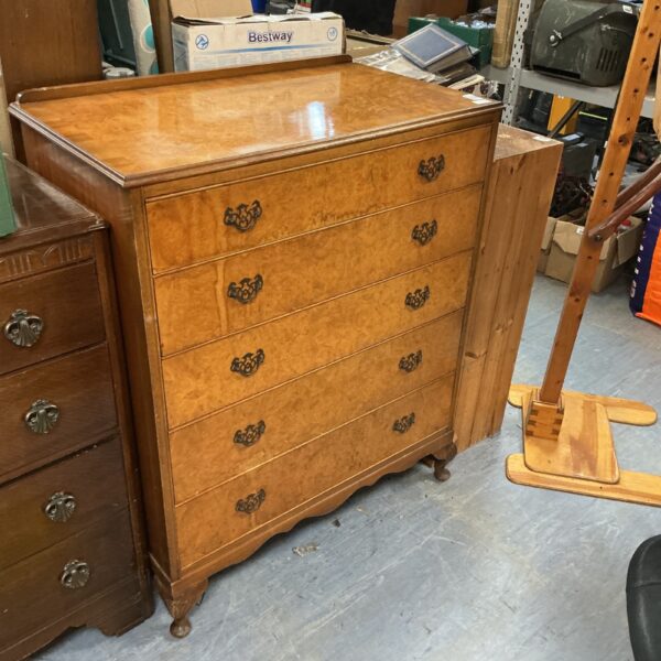 Vintage walnut Queen Anne style chest of drawers with five drawers.