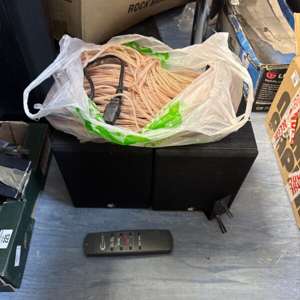 Xbox 360 Wolfdale 30D speakers with cables and remote control.