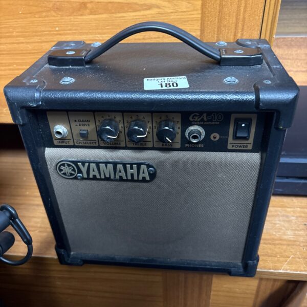 Vintage Yamaha GA-10 guitar amplifier for practice and small performances.
