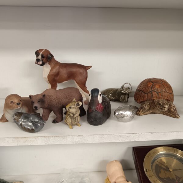Quantity of animal figurines including tortoise & boxer dog