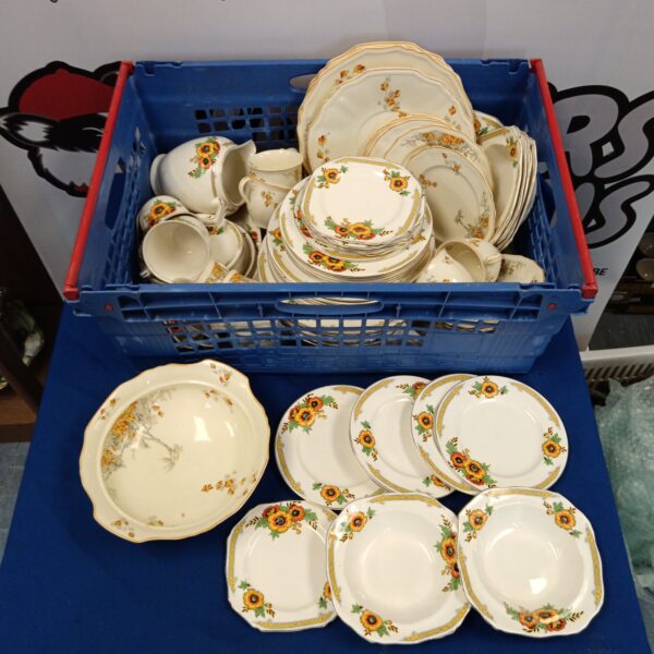 Tray of vintage Alfred Meakin Marigold china plates, cups and bowls.