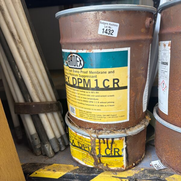 ARDEX one coat damp proof membrane container for construction.