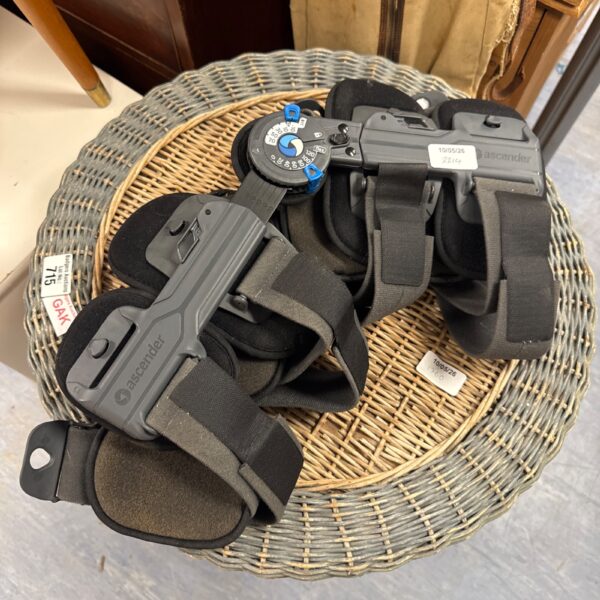 Adjustable Ascender knee brace for sports or recovery.