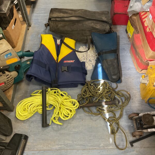 Baltic water skiing bundle with fins and rope for water sports.