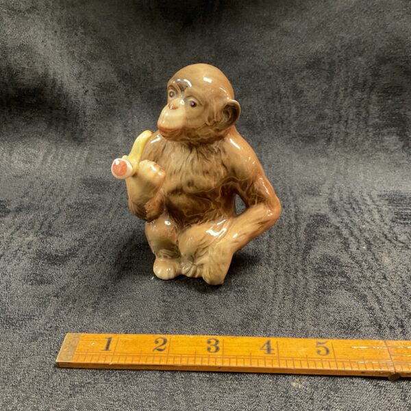 Vintage Beswick chimp figurine smoking a pipe, model 1049.