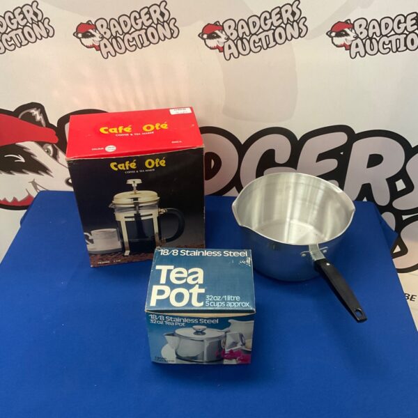 Vintage Cafe Ole coffee and tea maker with stainless steel teapot.