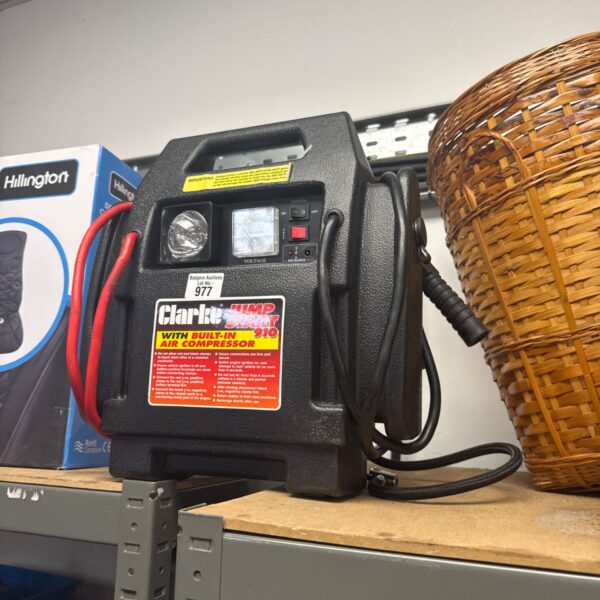Clarke Jump Start 910 battery pack, untested automotive tool.