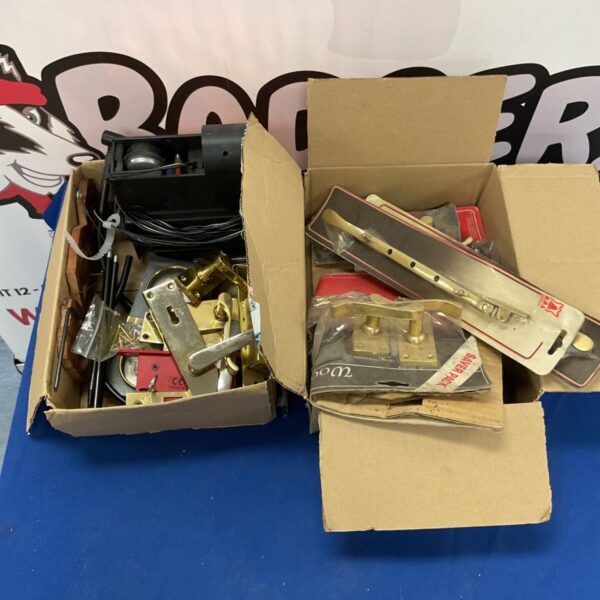 Mixed lot of vintage door handles, hinges, and a car tire pump.