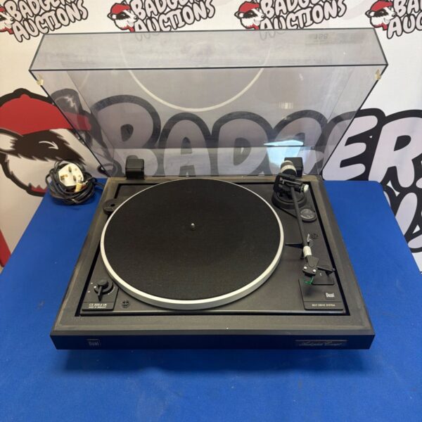 Black Dual CS 505-4 turntable, vintage vinyl record player.