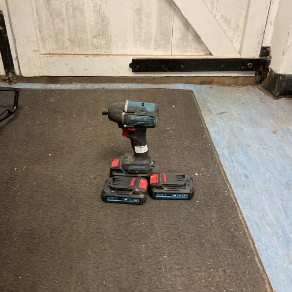 Erbauer eid18-li 18v cordless impact driver with batteries.