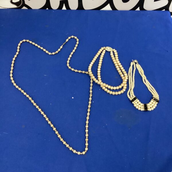 Lot of three faux pearl necklaces, vintage costume jewelry.