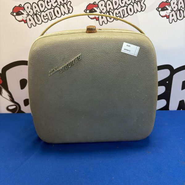 Vintage Grundig TK20 reel to reel tape recorder in carry case.