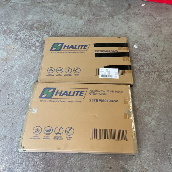 White Halite 237BPM700 bath panels for bathroom renovation.