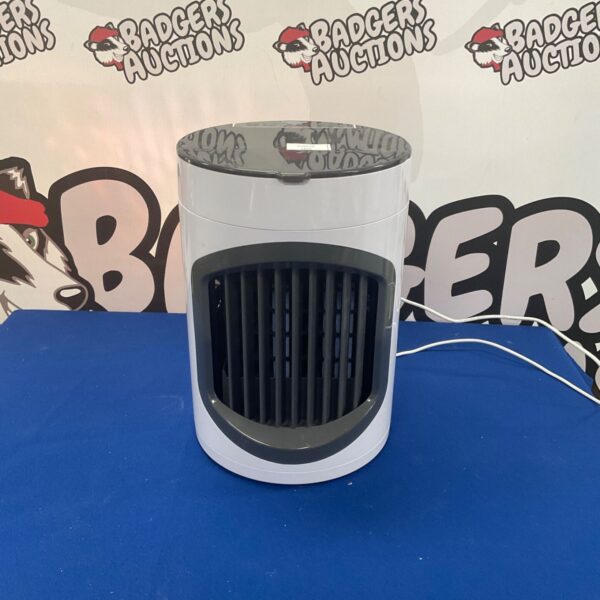 White HSTV Chilli Fan on a patterned background.
