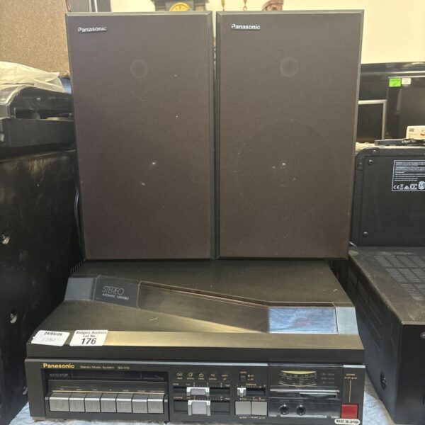 Panasonic stereo music system SG – X10 with a pair of Panasonic speakers