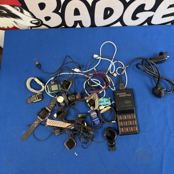 Lot of mixed smart watches with power adapter
