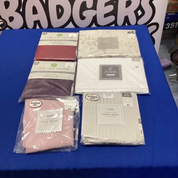 Two new dunelm pillow cases & four new dunelm cushion cases
