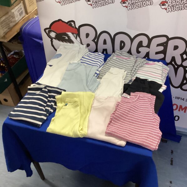 Mixed lot of ladies' vest tops and summer clothing.