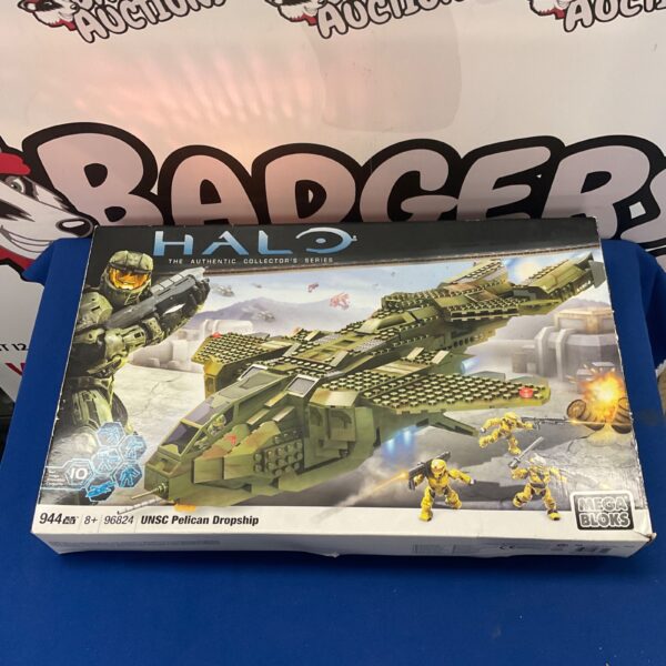 Mega Bloks Halo Pelican Dropship building set, detailed model.