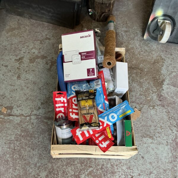 Mixed lot of new household items with rat trap.