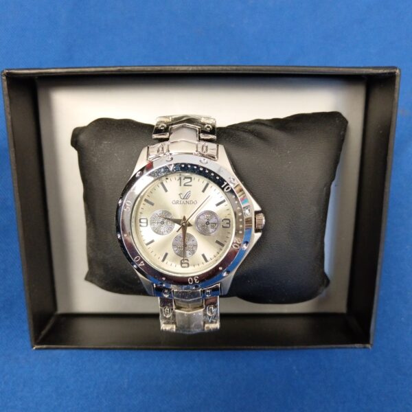 Silver Orlando gents quartz watch with stainless steel bracelet.