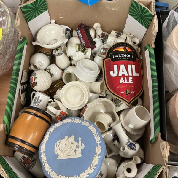 Mixed lot of vintage porcelain collectibles with Wedgewood trinket box.