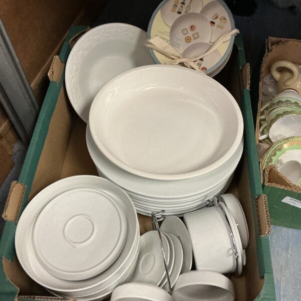 White porcelain tableware lot with a TG Green bowl included.