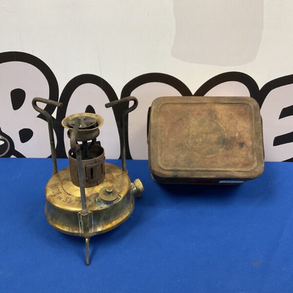 Vintage Radius No. 21 primus stove in original tin.