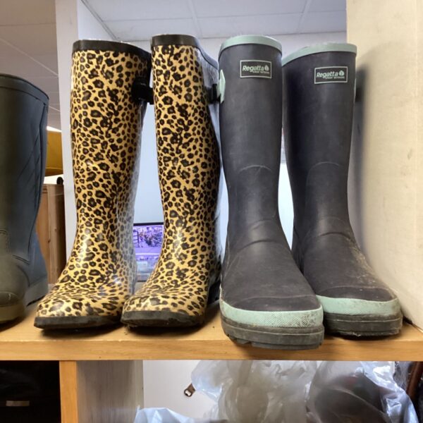Leopard print Regatta wellington boots, sizes 7 and 8.