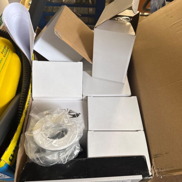 Box of Robus PK10 ceiling spotlights for indoor lighting.