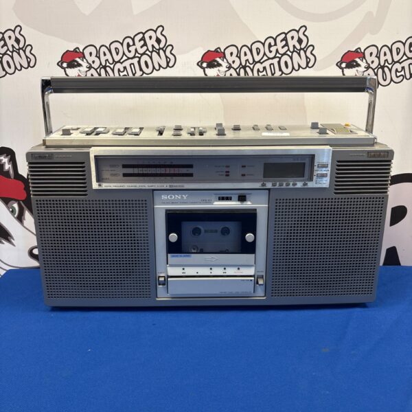 Vintage Sony CFS-D7 cassette corder, a retro boombox from the 1980s.