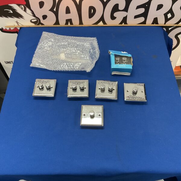 Vintage 2-gang light switches with a classic design.