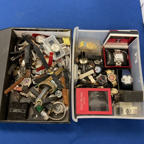 Vintage watch lot including Saisho and Sekonda timepieces.