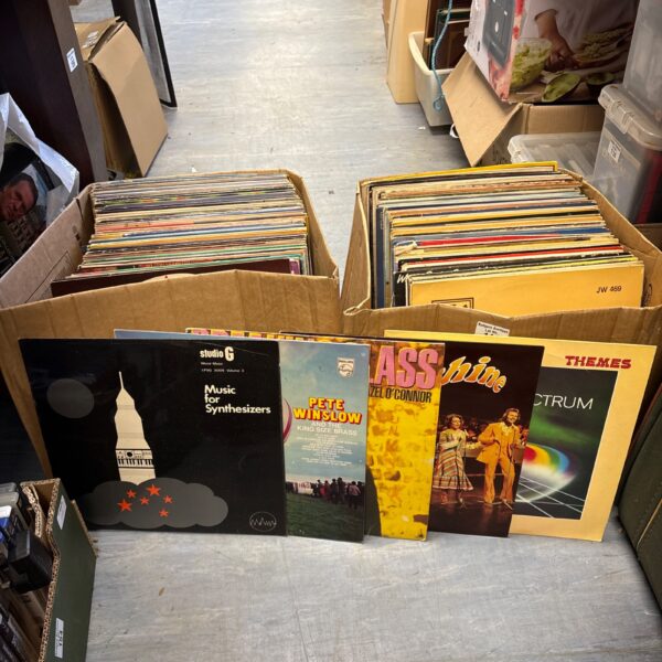 Lot of vintage vinyl records including dance and pop music.