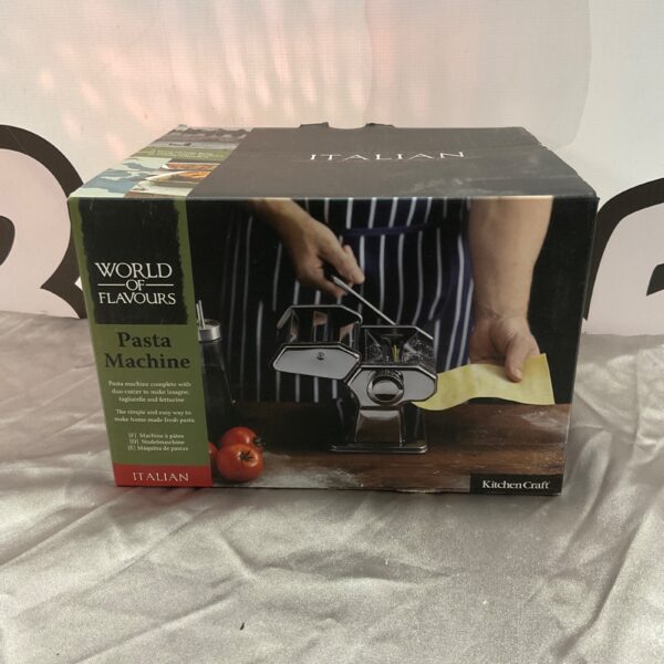 World of Flavours pasta machine for making homemade noodles.