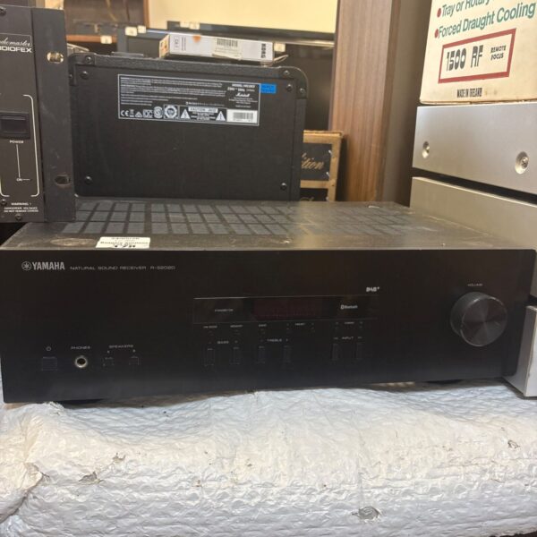 Black Yamaha R-S202D receiver, vintage stereo audio equipment.