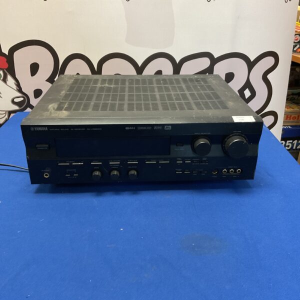 Black Yamaha RX-V596RDS AV receiver, vintage home cinema equipment.