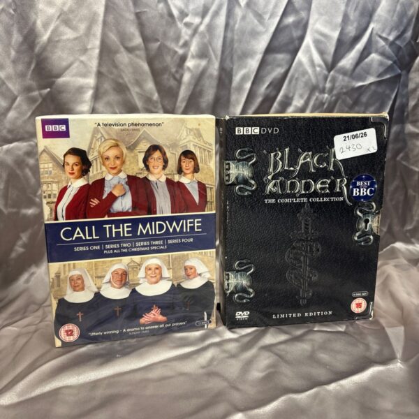 Blackadder complete BBC boxset DVD featuring Rowan Atkinson.
