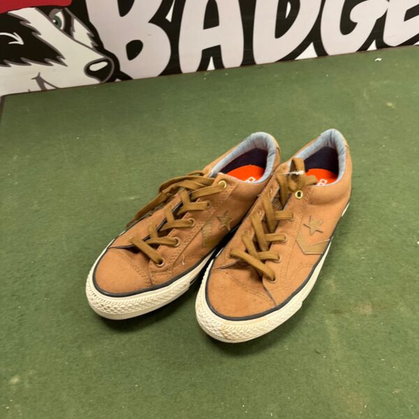 Vintage brown Converse All Stars sneakers size 5 1/2.
