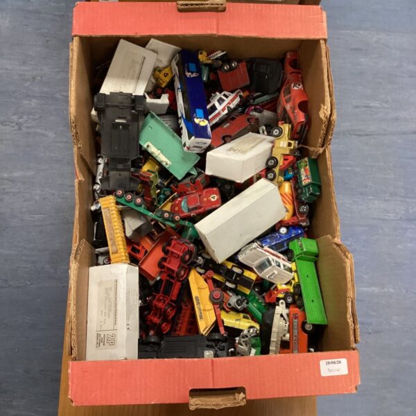 Large lot of mixed diecast vehicles including Corgi toy cars.