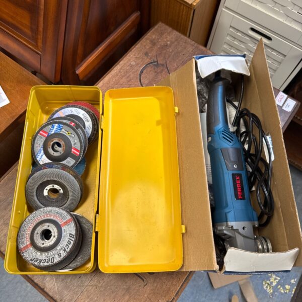 Ferrex 1200w angle grinder with assorted cutting discs in a box.