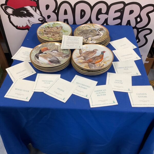 Franklin Porcelain water birds plates, a collectible set of bird art.