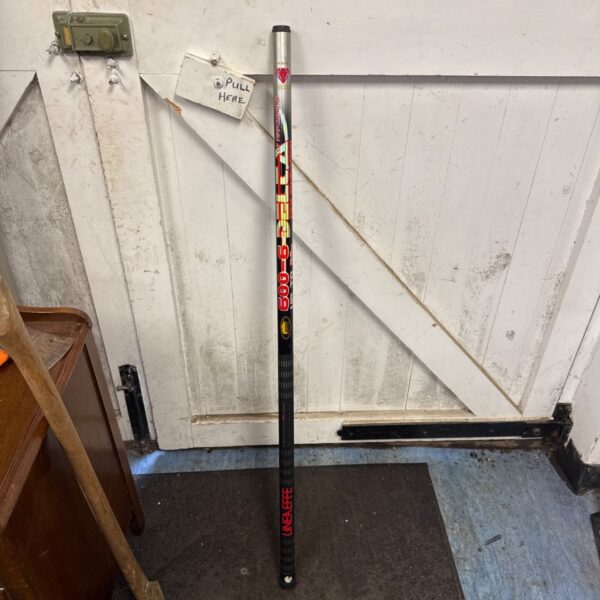 Vintage Lineaeffe 600 Delta fishing pole, red and black.