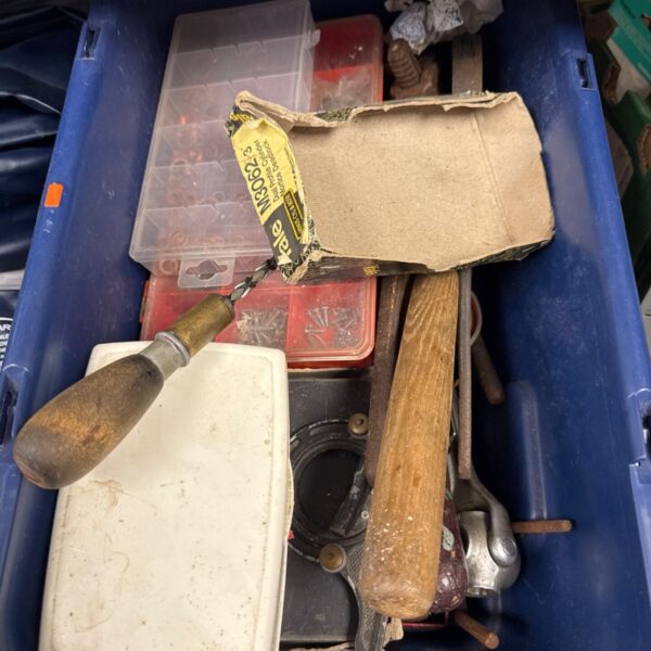 box of assorted vintage tools inc hand drills & others
