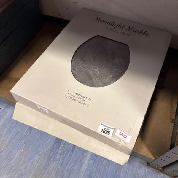 two new moonlight marble effect toilet seats - appear new in boxes