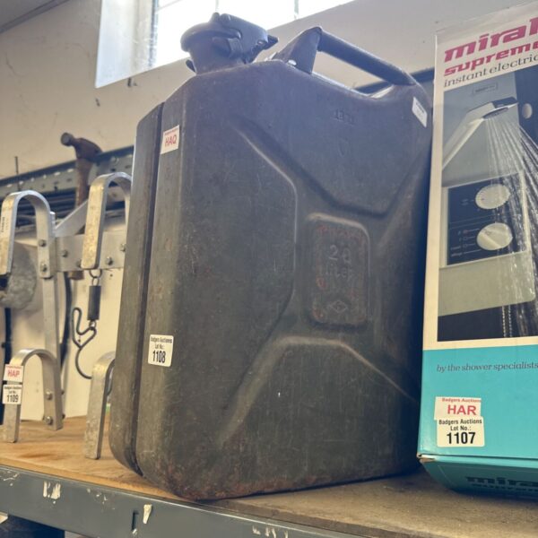 Vintage 1971 dated metal 20l jerry can