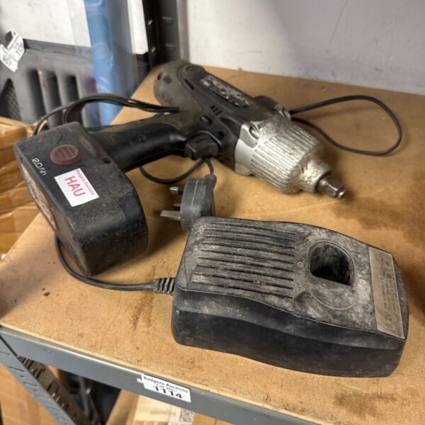 TU 19.2v 20AH cordless impact driver 1/2" - powers on untested further