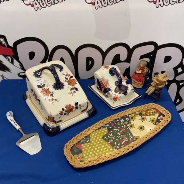 Two ironstone imari pattern Cheese cloche dishes with sandwich tray
